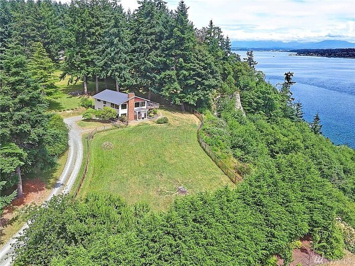 Property Photo: 4421 Glacier Pond Ln WA 98236