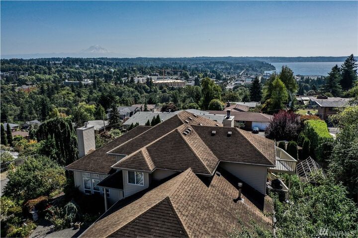 Property Photo:  Xxx 6th Ave S  WA 98198 