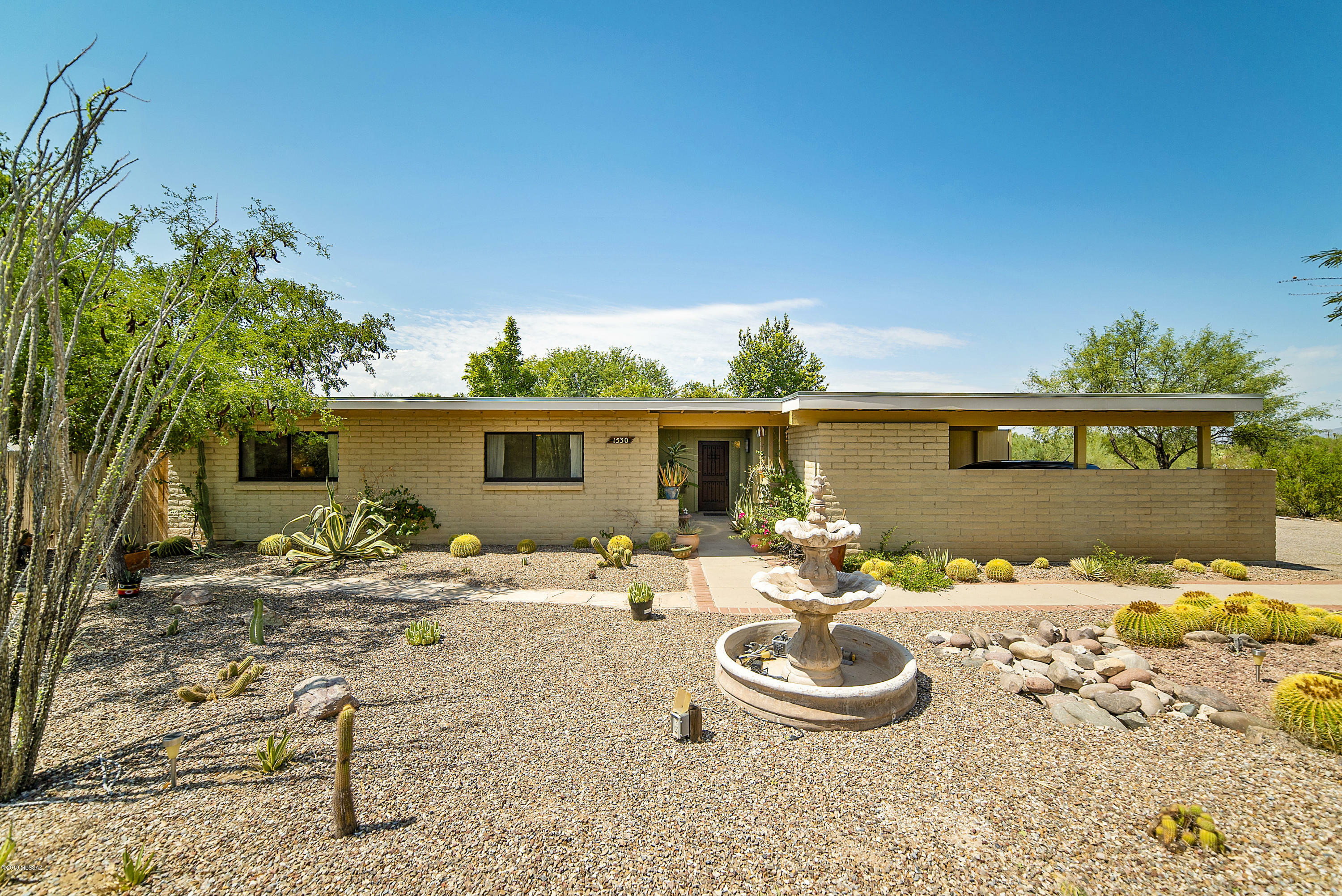 Property Photo:  1530 W San Lucas Drive  AZ 85704 