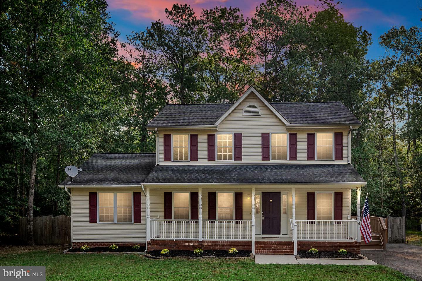 Property Photo:  124 Patrick Henry Drive  VA 22546 