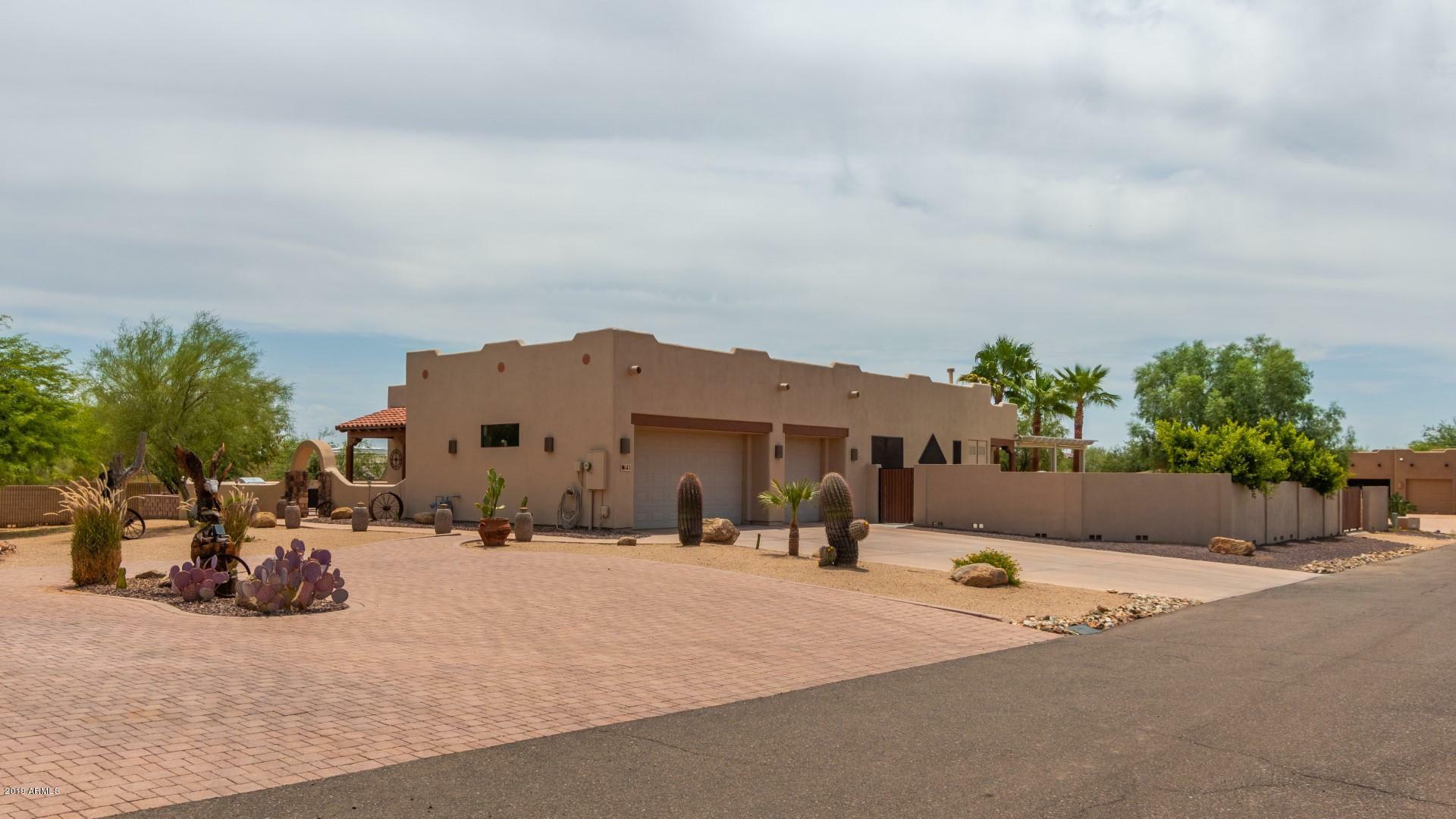 Property Photo:  41 E Tanya Road  AZ 85086 