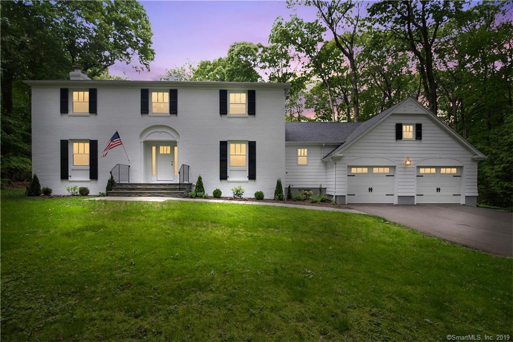 Property Photo: 21 Dogwood Circle CT 06525