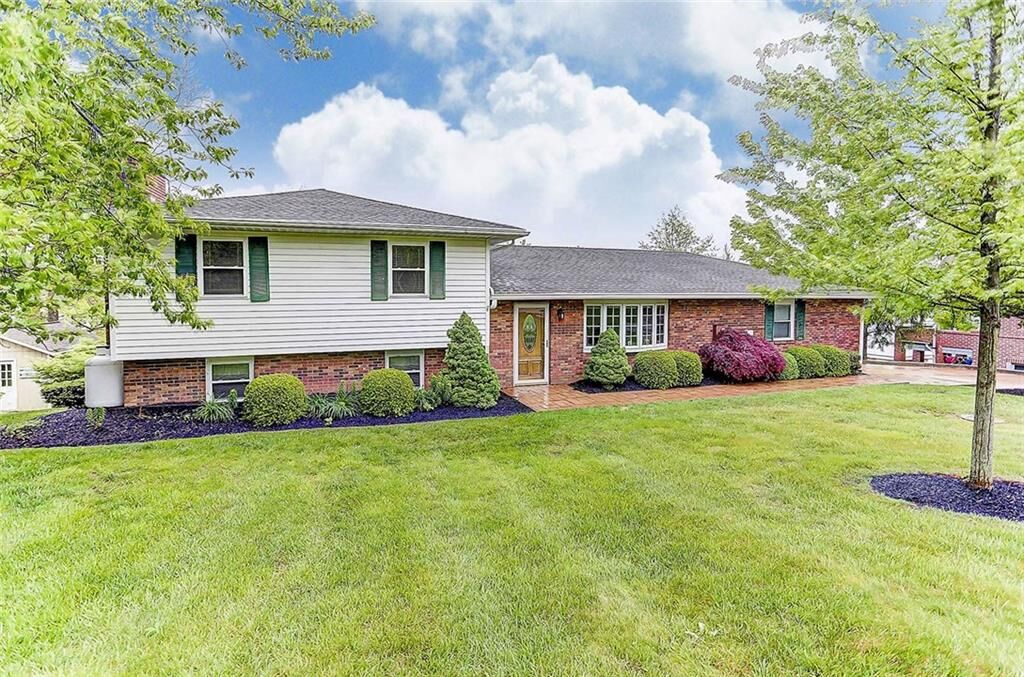 Property Photo: 4097 N Lakeshore Drive OH 45335