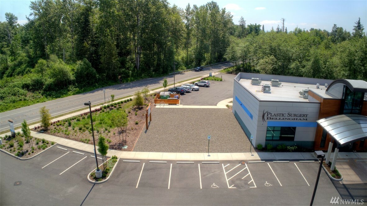 Property Photo:  2500 Squalicum Pkwy 101  WA 98225 