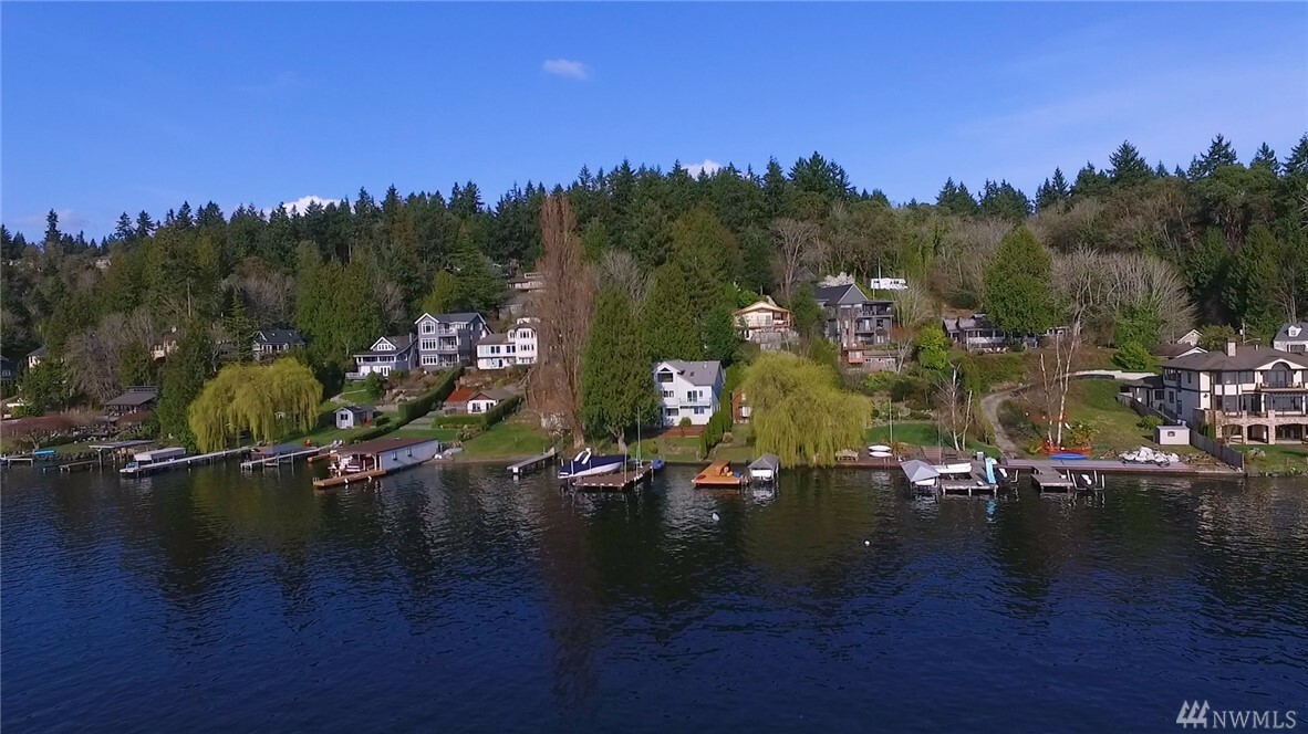 Property Photo:  11525 Holmes Point Dr NE  WA 98034 