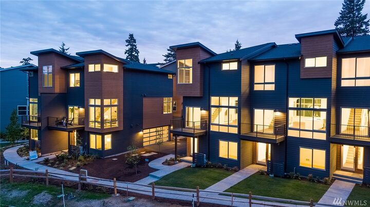 Property Photo:  18248 73rd Ave NE 101  WA 98028 