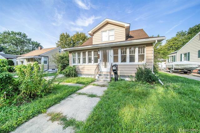 Property Photo:  25855 Hoffmeyer Street  MI 48066 