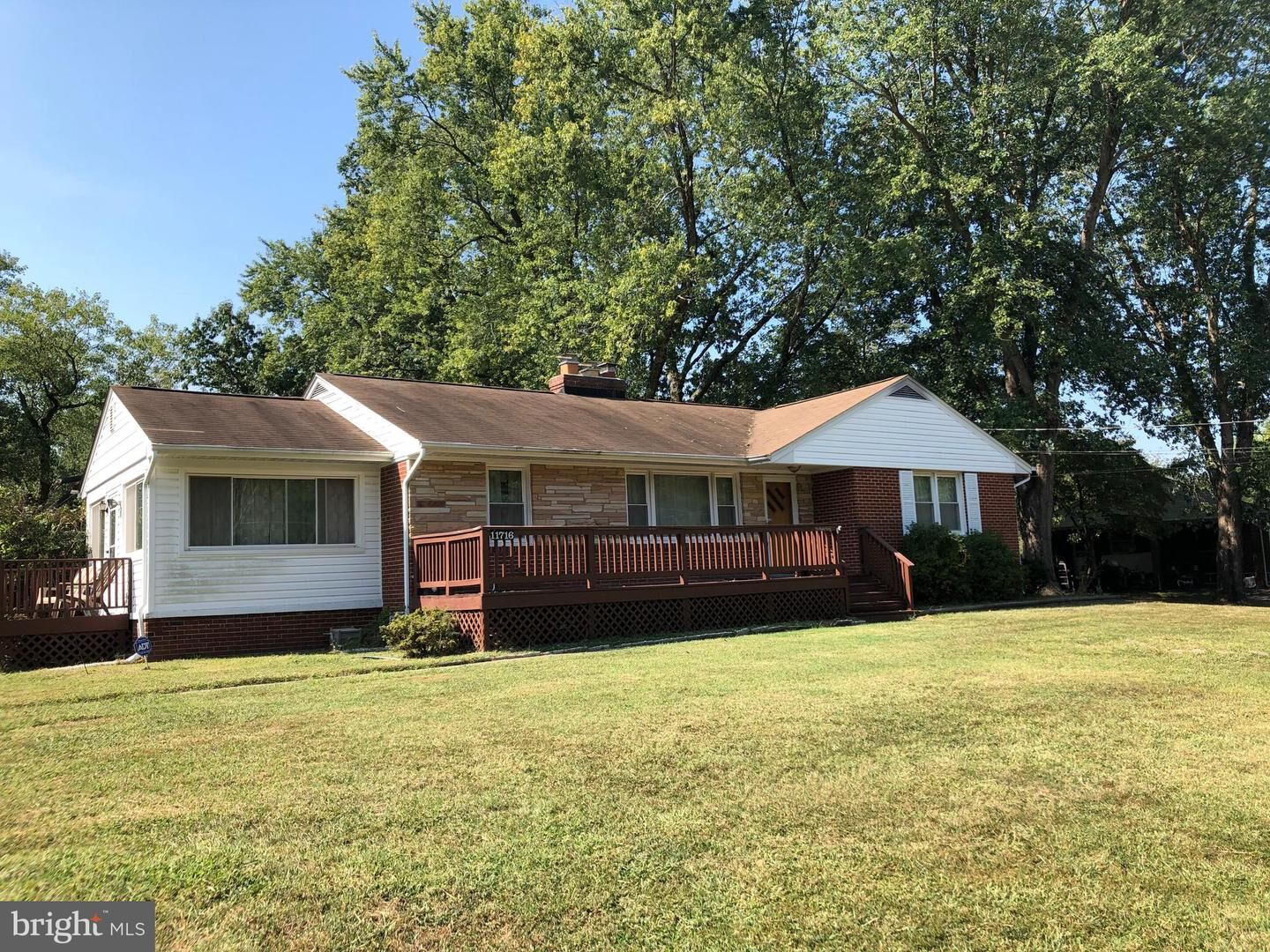 Property Photo:  11716 Crestwood Avenue N  MD 20613 