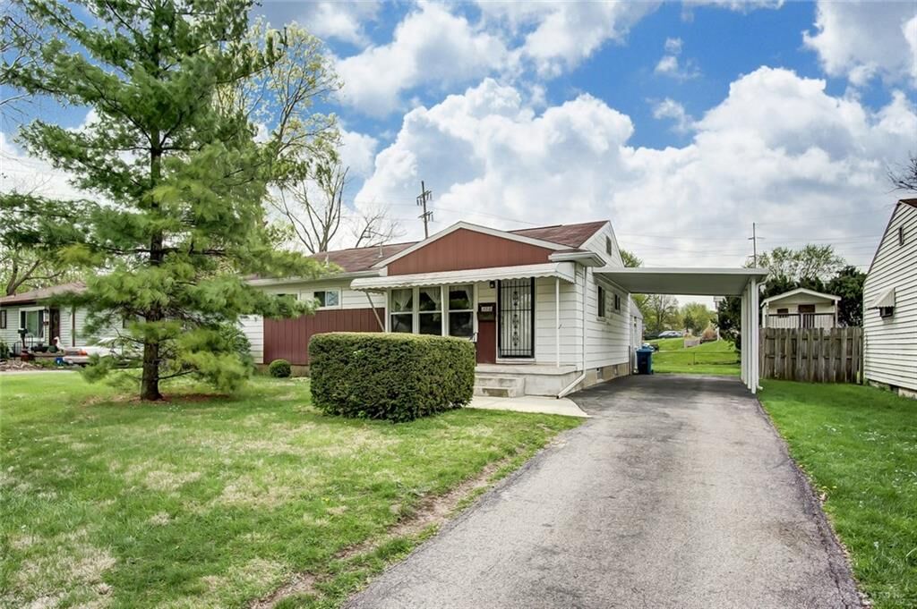 Property Photo: 550 Travis Drive OH 45431