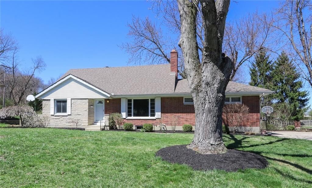 Property Photo: 5297 Hillgrove Avenue OH 45415