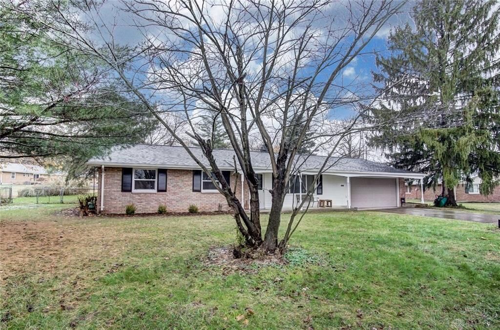 Property Photo: 2841 Cumberland Drive OH 45506