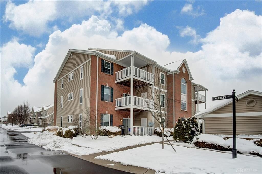 Property Photo: 3770 Hayes Court J OH 45431