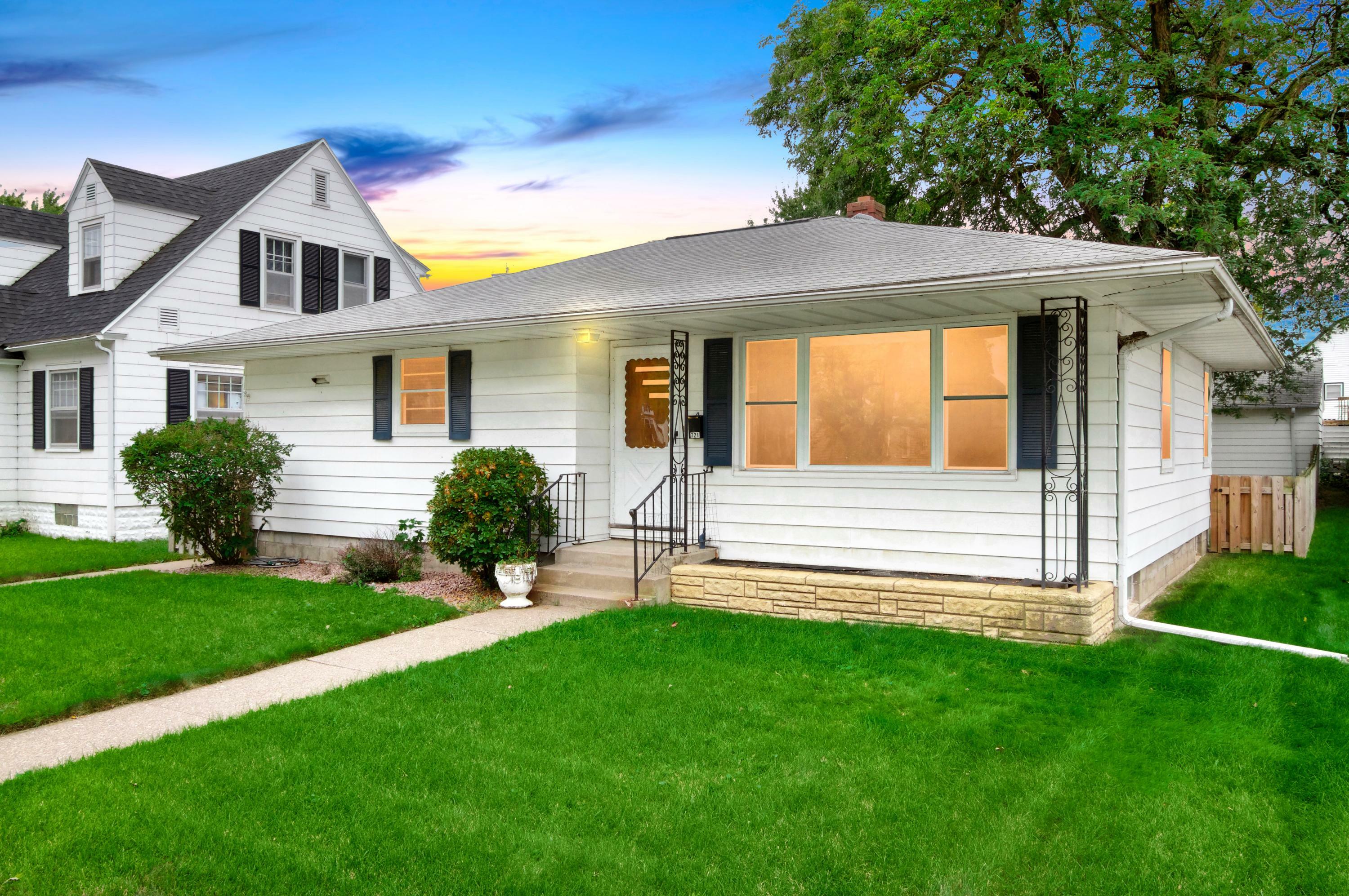 Property Photo:  721 23rd St N  WI 54601 