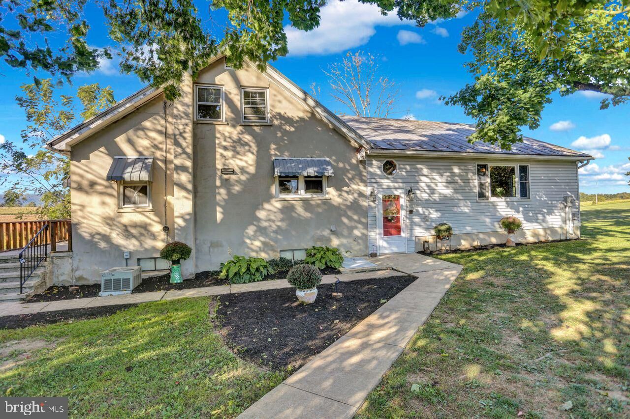 Property Photo: 17 Chestnut Street PA 19507