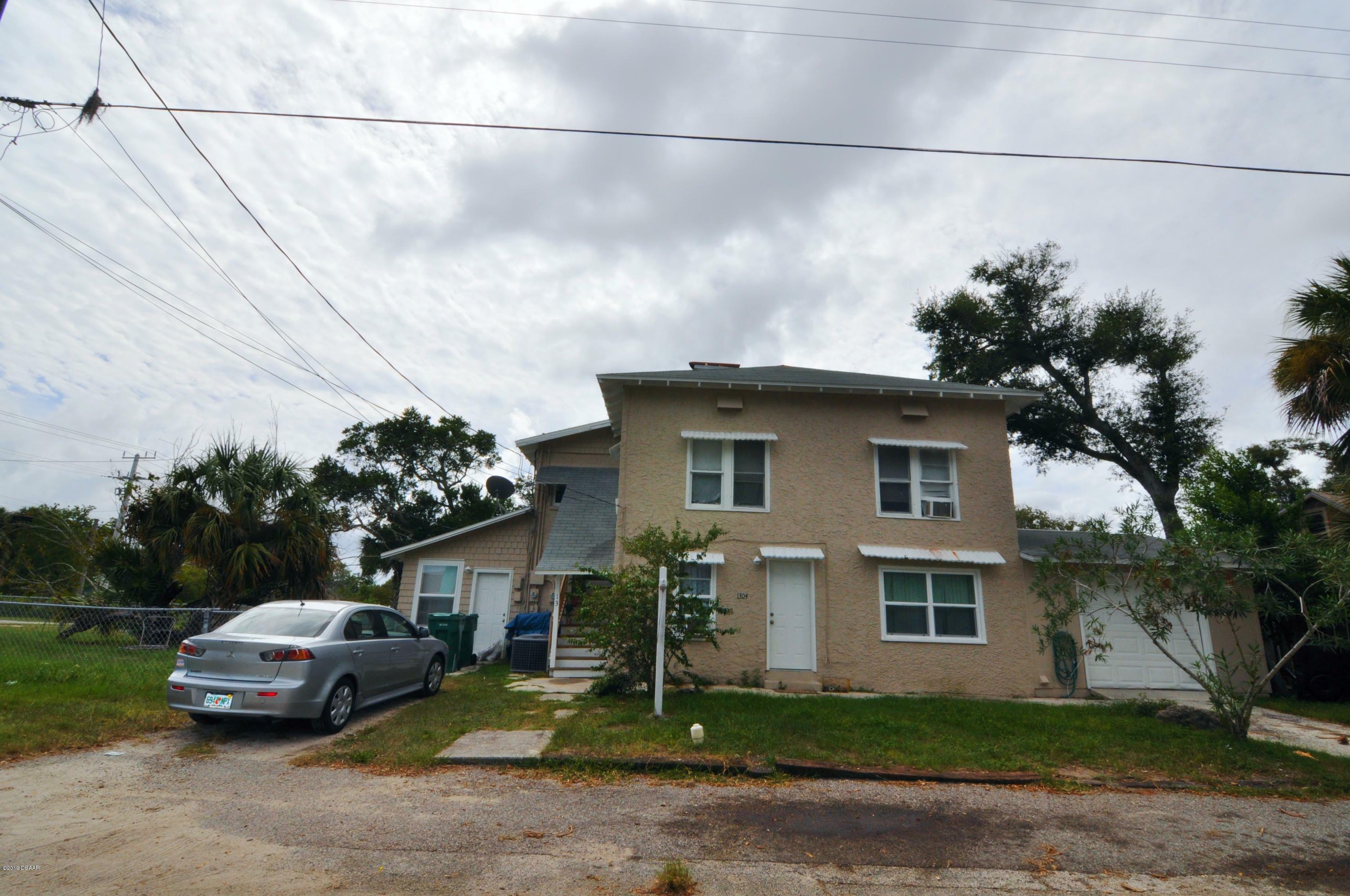 Property Photo:  1302, 1304 Holly Avenue  FL 32117 