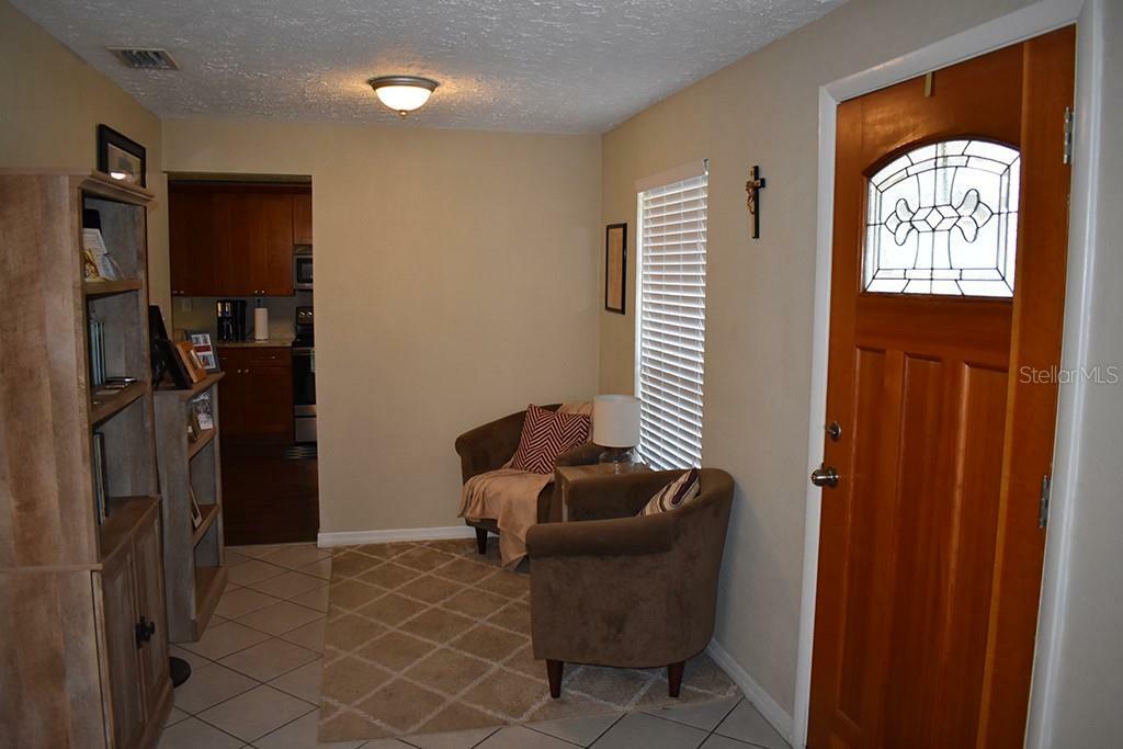 Property Photo:  917 W Patterson Street  FL 33604 