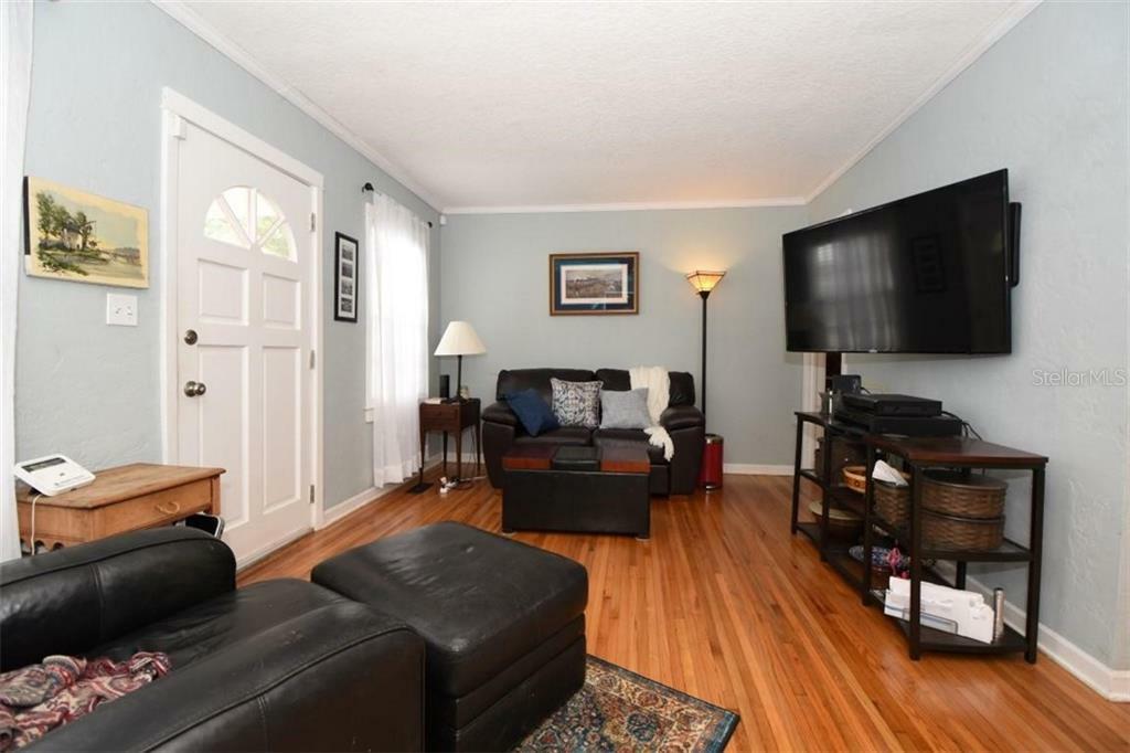 Property Photo:  1212 W Smith Street  FL 32804 