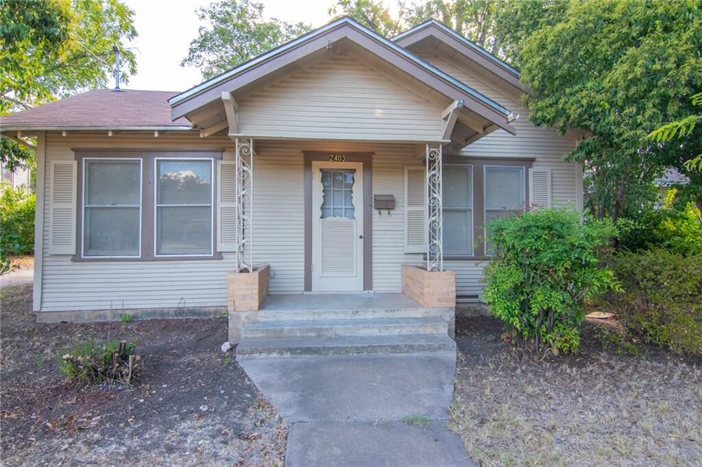 Property Photo:  2403 Austin Avenue  TX 76801 