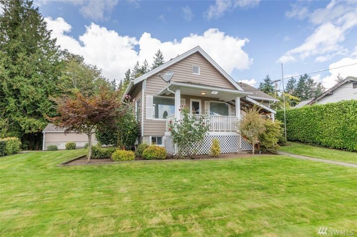 Property Photo: 211 S Summit Avenue WA 98312