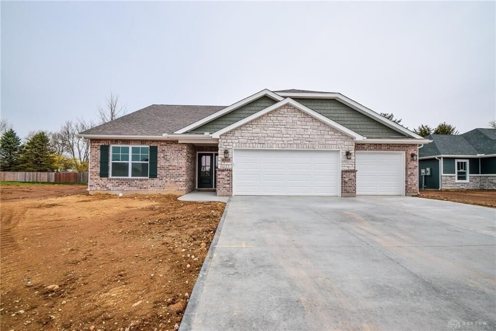 Property Photo: 2717 Executive Drive OH 45373
