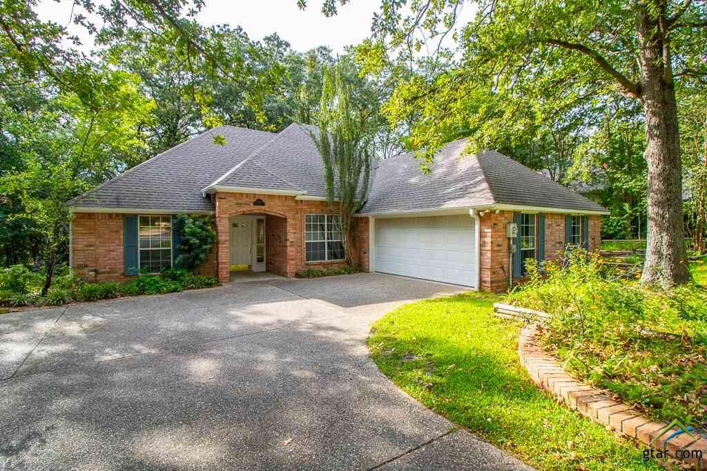 Property Photo:  526 Dogwood  TX 75771 