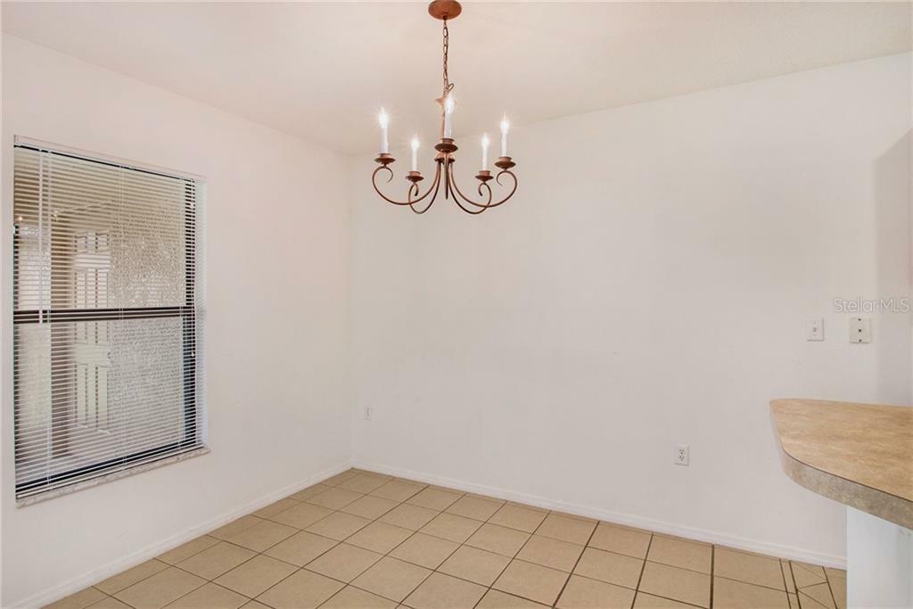 Property Photo:  2451 Edgewater Falls Drive  FL 33511 