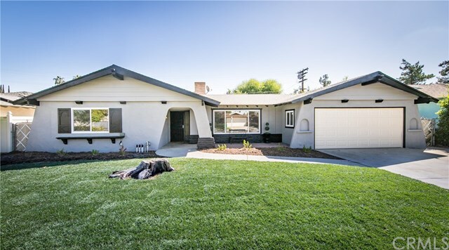 Property Photo:  26108 Stardust Street  CA 92544 