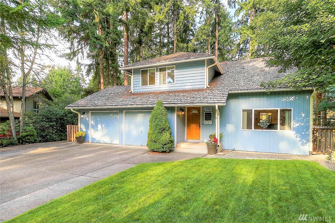 Property Photo:  3207 27th St SE  WA 98374 