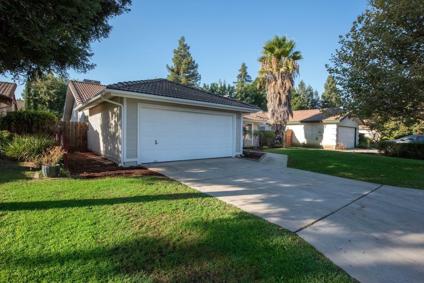 Property Photo:  5895 W Fallon Avenue  CA 93722 