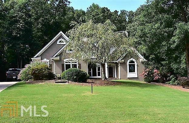 Property Photo:  45 Gardenia Ct  GA 30054 