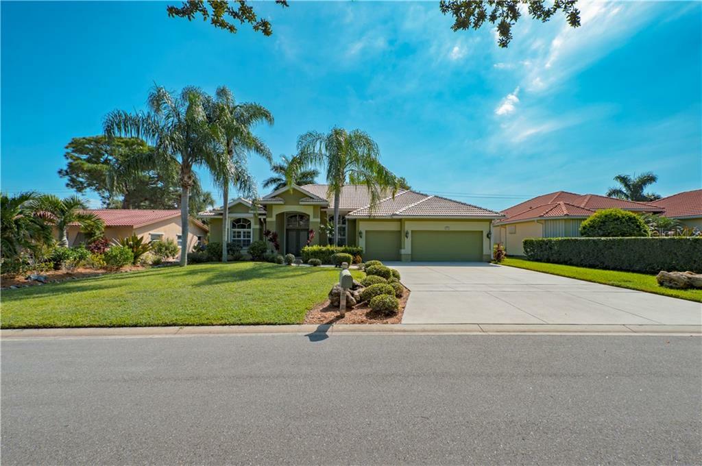 Property Photo:  520 Ravenna Street  FL 34285 