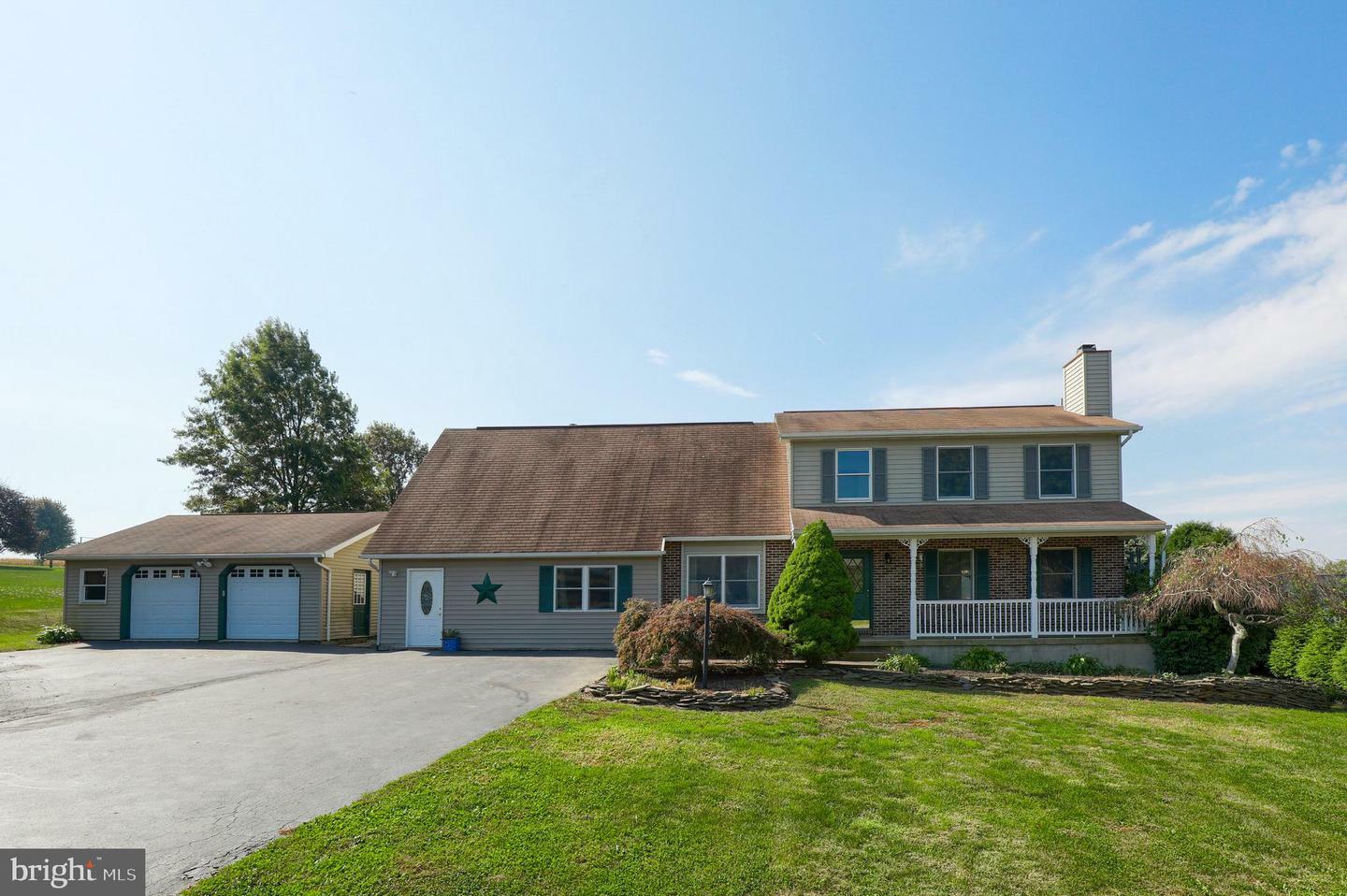 Property Photo:  516 Blossom Drive  PA 17555 