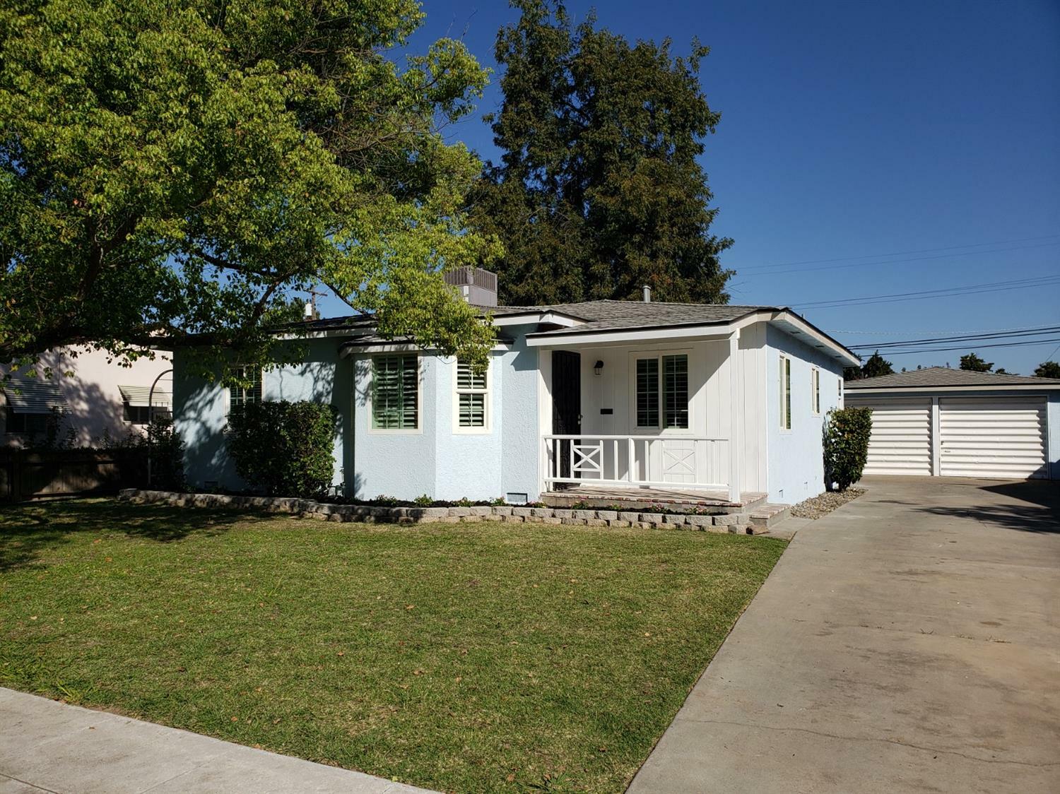 3215 E Lansing Way  Fresno CA 93726 photo