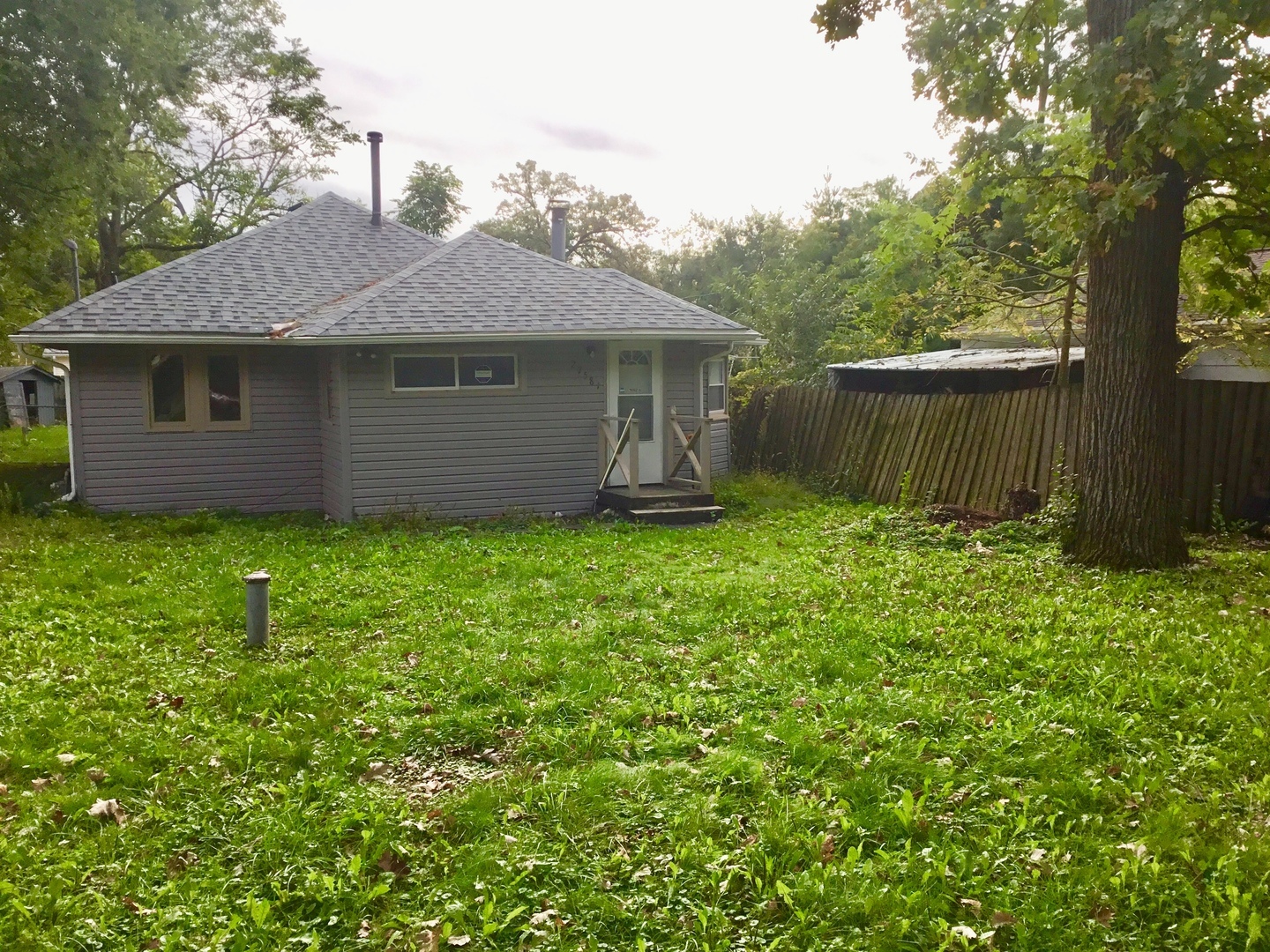 Property Photo: 27581 North Beech Street IL 60042