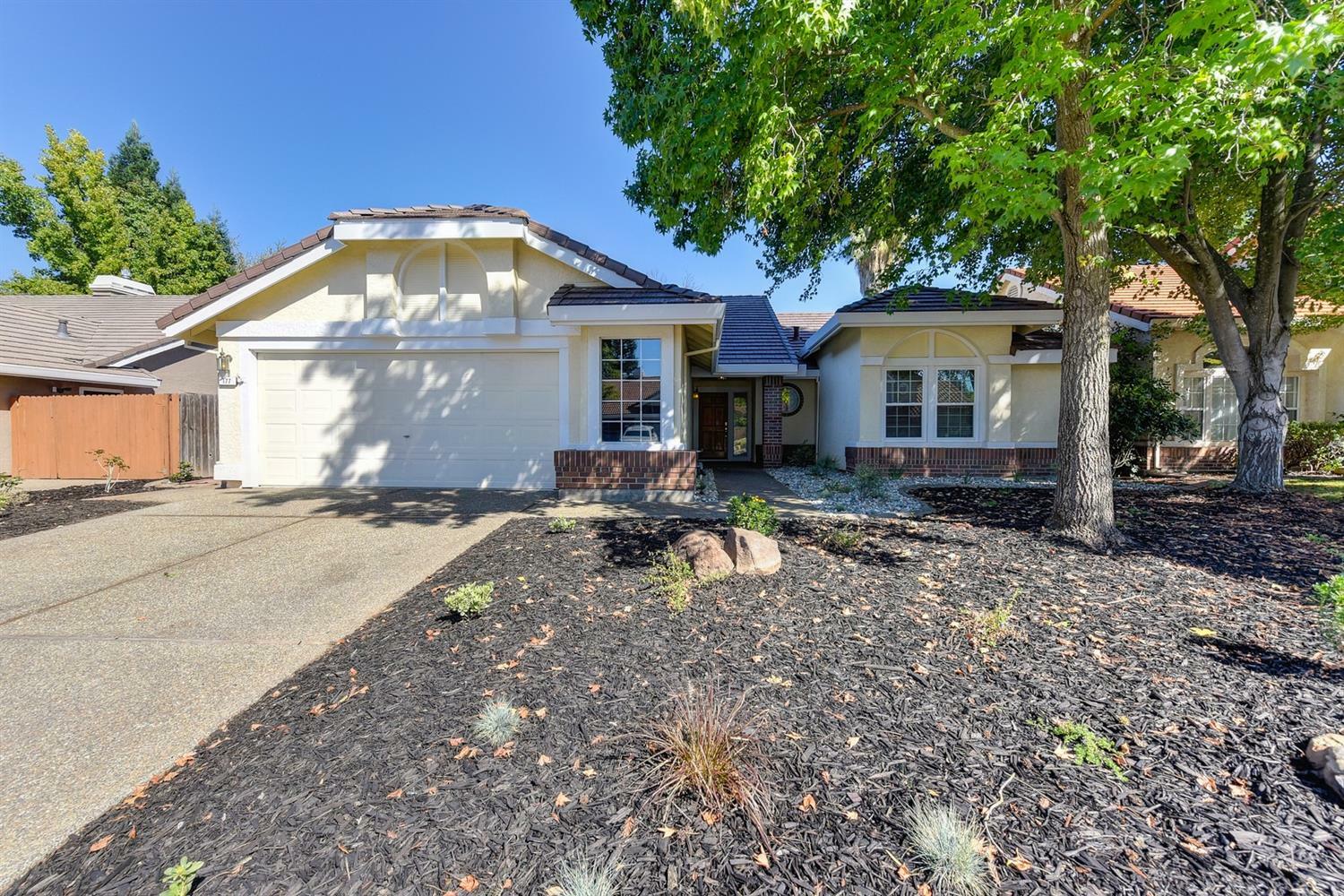 Property Photo:  177 Baurer Circle  CA 95630 