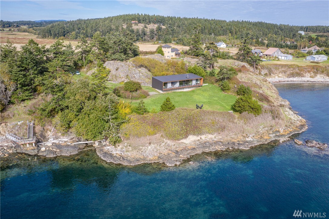 209  Hodgson Road  Lopez Island WA 98261 photo