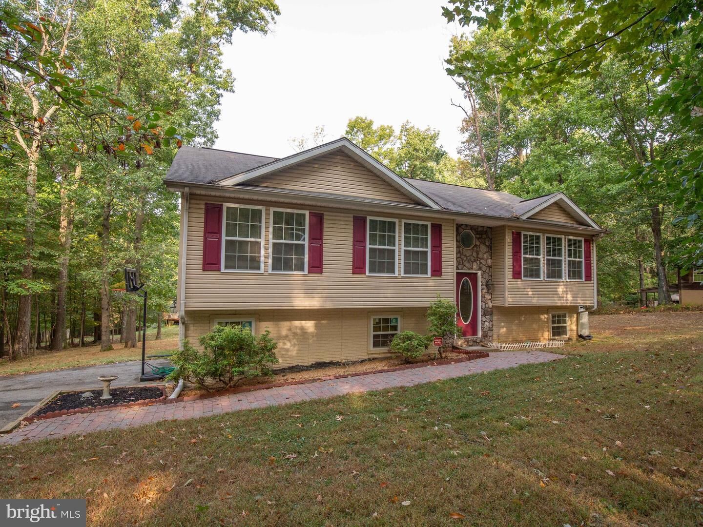 Property Photo: 111 Honeysuckle Lane WV 25425