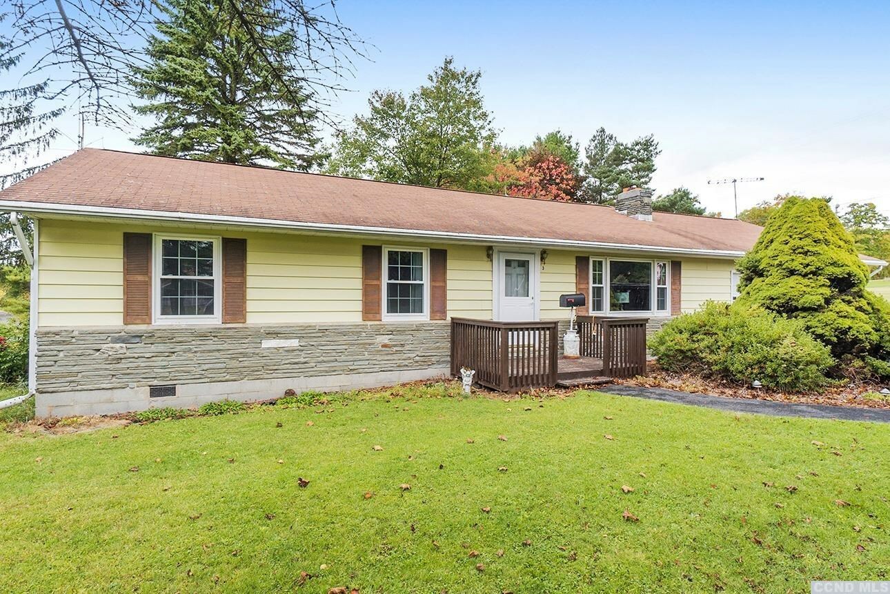 Property Photo:  3 Sunny Hill Acres  NY 12083 