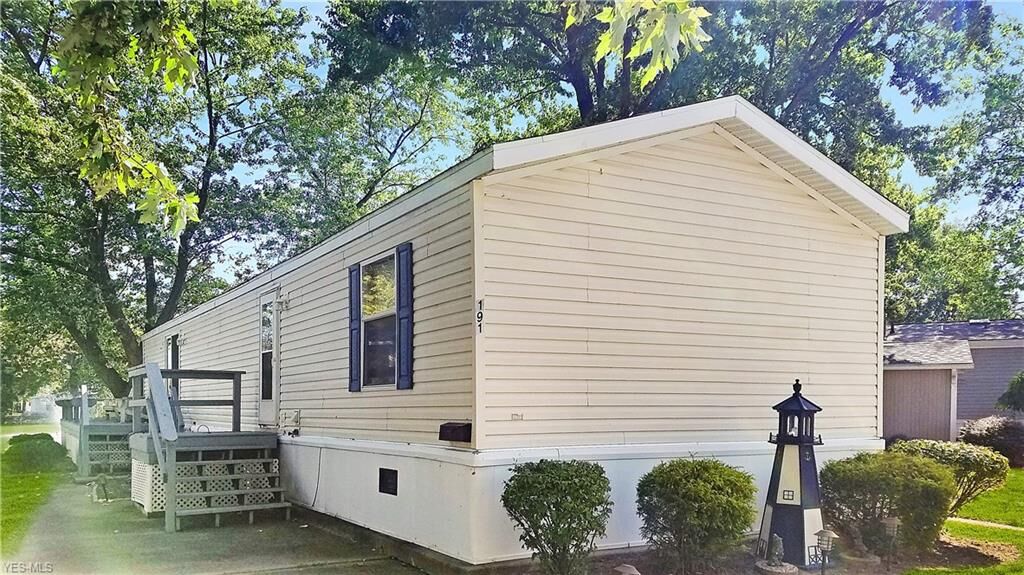 Property Photo: 191 Driftwood Drive OH 43452