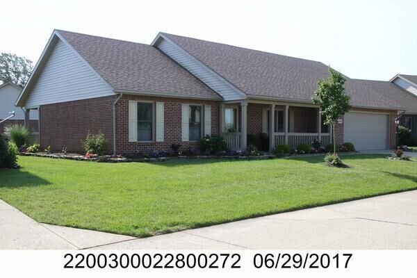 Property Photo:  1906 Willow Lakes  OH 45502 