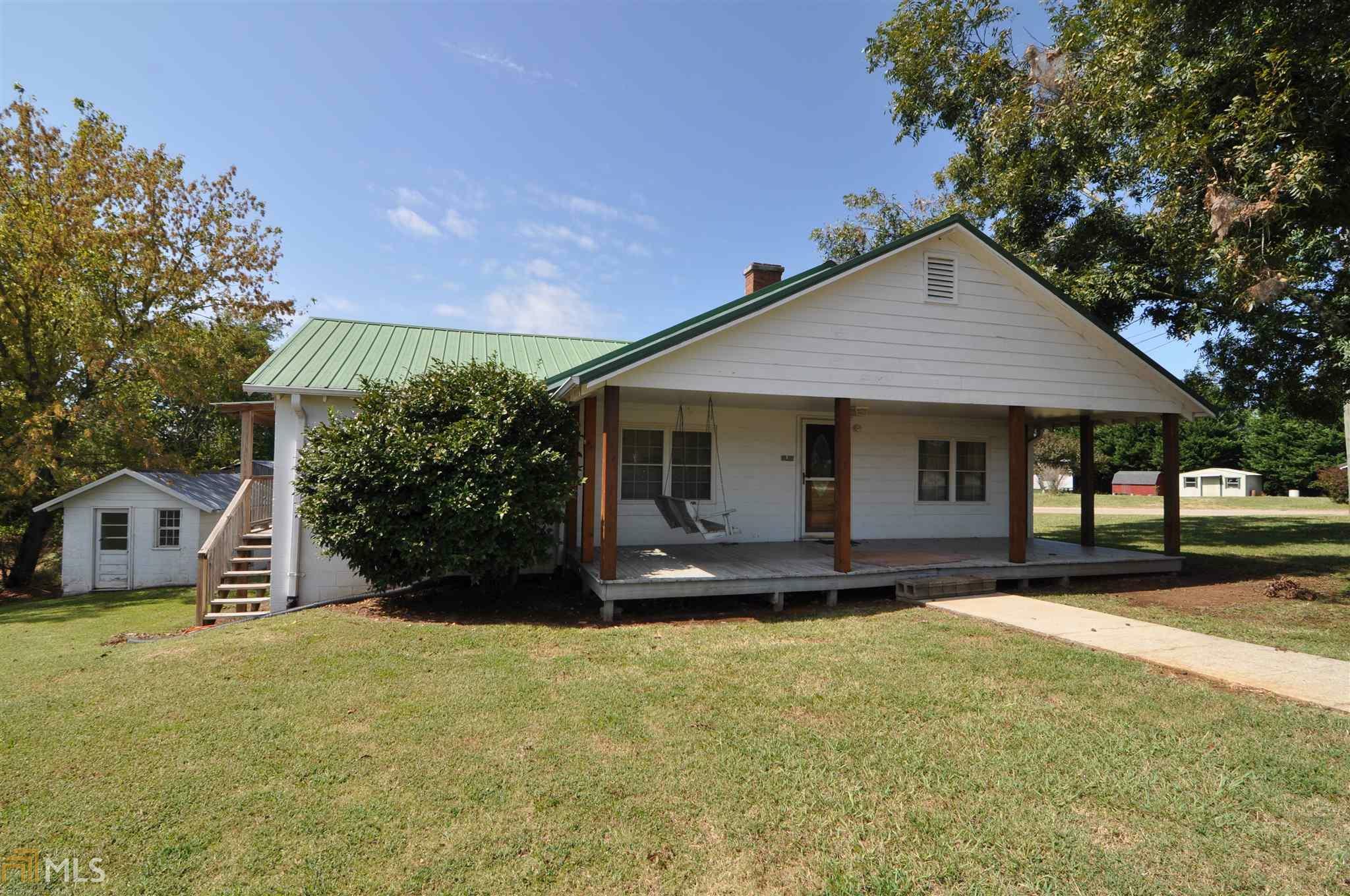 Property Photo: 26083 Georgia Hwy 100 GA 30108