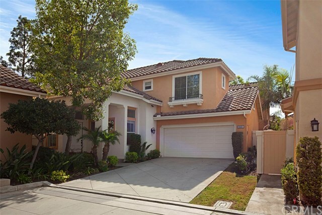 2581 Alister Avenue  Tustin CA 92782 photo