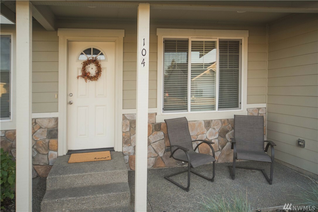 Property Photo:  104 W Courtney Ct  WA 98926 