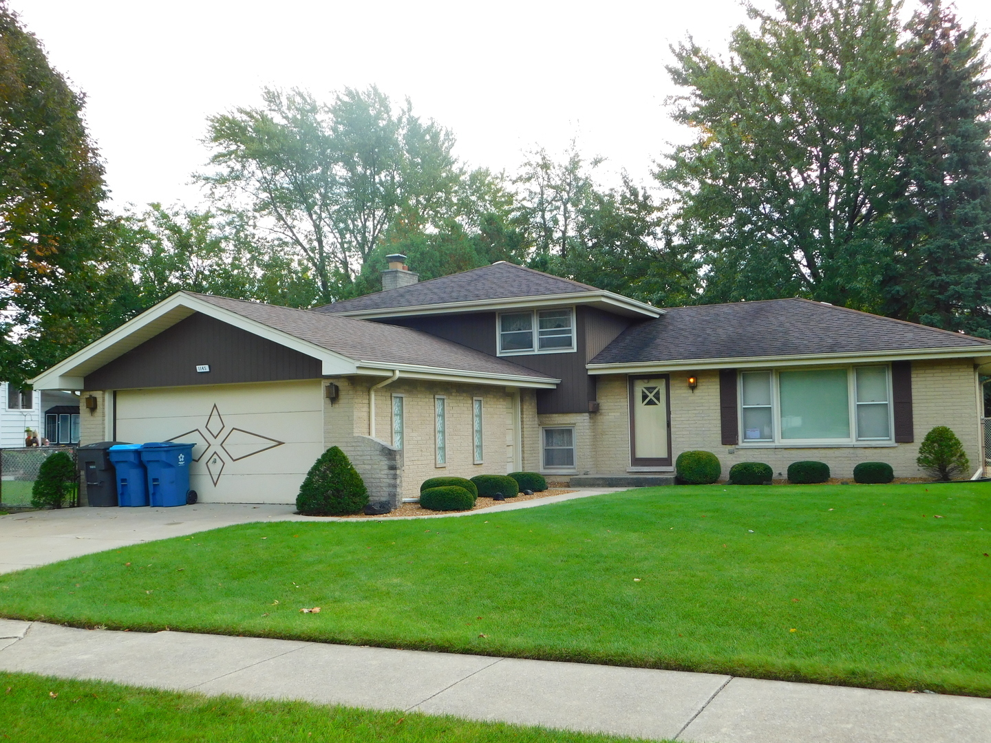 Property Photo:  1145 East 166th Street  IL 60473 