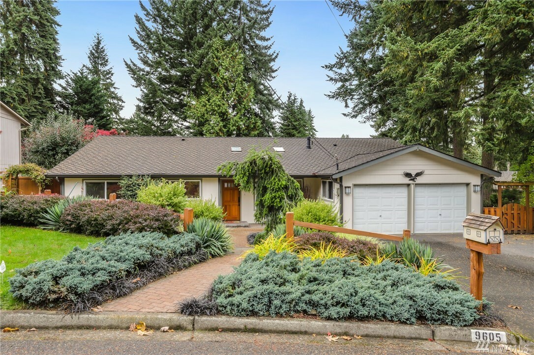 Property Photo: 9605 168th Ave NE WA 98052
