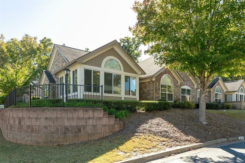 Property Photo: 5278 Stone Village Circle NW 8 GA 30152