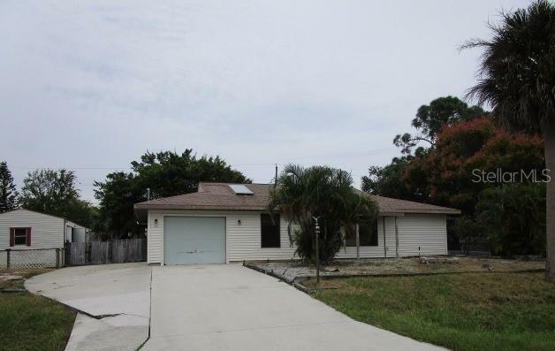 Property Photo:  316 Coral Road  FL 34293 