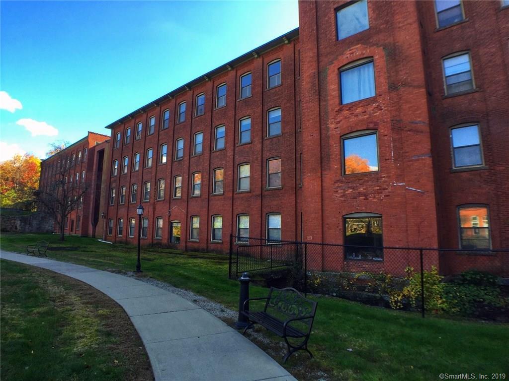 Property Photo:  222 Williams Street East 416  CT 06033 