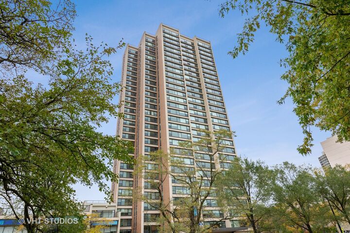 1850 N Clark Street 1408  Chicago IL 60614 photo