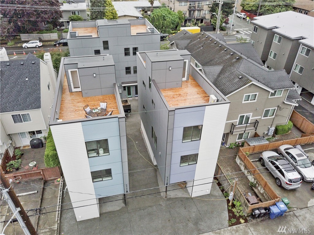 Property Photo: 5445 Fauntleroy Way SW A WA 98136